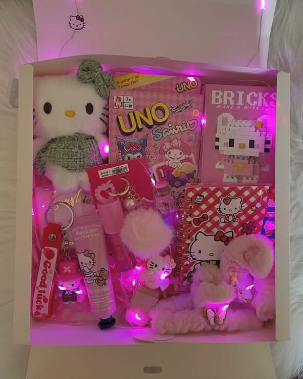 Hello Kitty Dəst