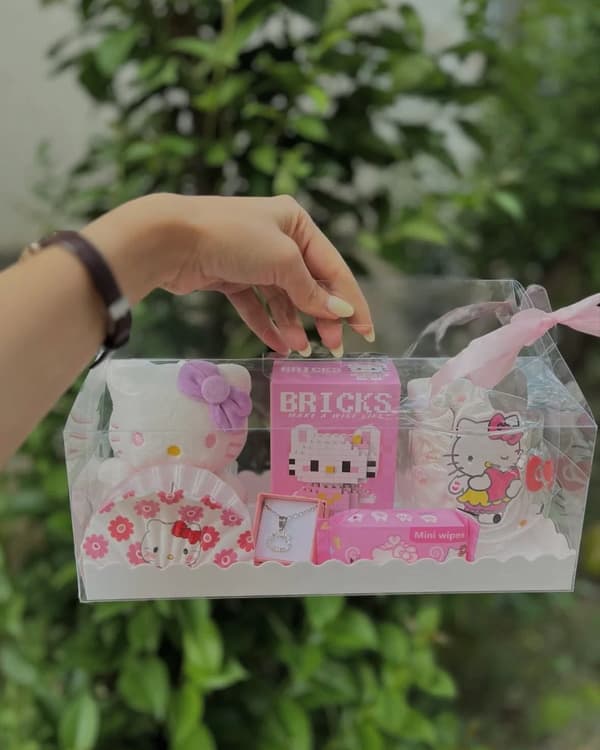 Hello Kitty Dəst