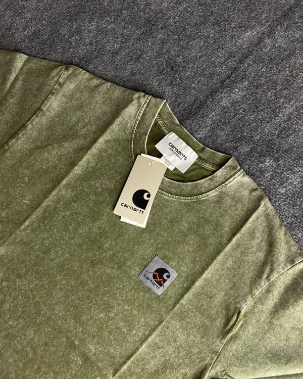 Carhartt washed tshirt